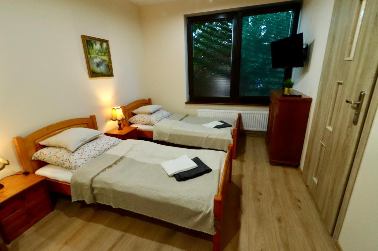 Karczma Pod Jesionem Hotel Brdow Exterior photo